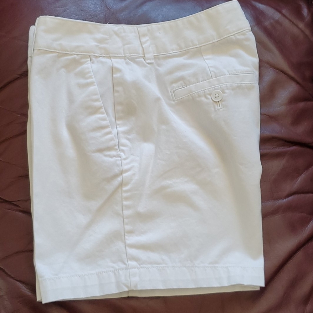 Loft, Women's, White Shorts, Sz. 2 - Picture 7 of 7